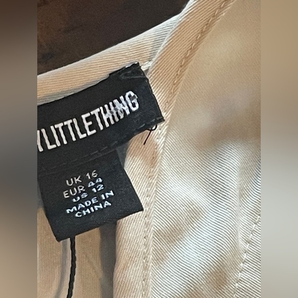 PrettyLittleThing Stone Woven Corset Ring Detail Strappy Jumpsuit - Picture 5 of 6